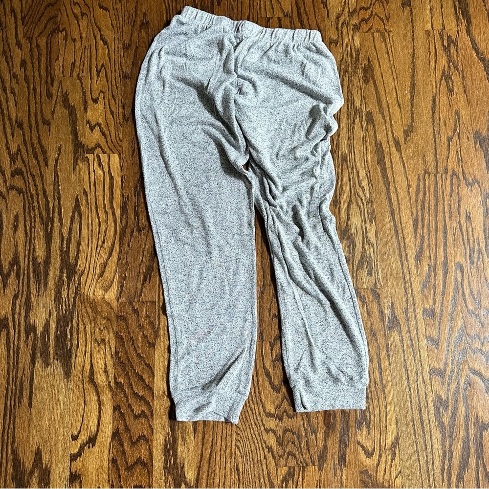 Light grey sweatpants